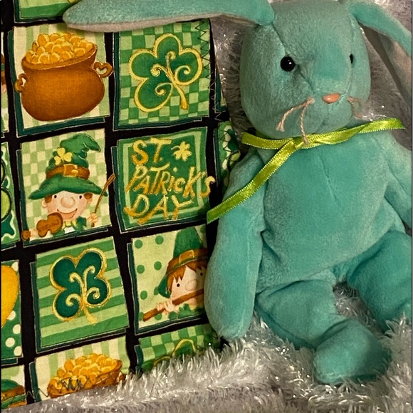 Handmade Bib OOAK - Picture 2 of 3